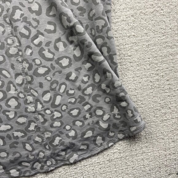 Tuff Athletics Women's XXL Grey Workout Tee Leopard Camo AOP Short Sleeve - Picture 12 of 14